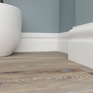 Плинтус Ultrawood Base 0018 (2,44 м)