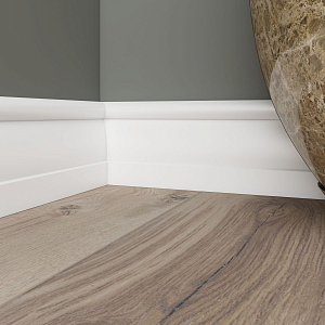 Плинтус Ultrawood Base 0020 (2,44 м)
